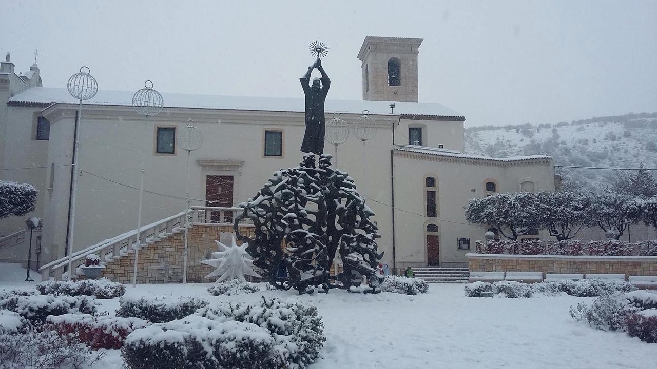 Hotel Di Cosmo San Giovanni Rotondo Eksteriør billede