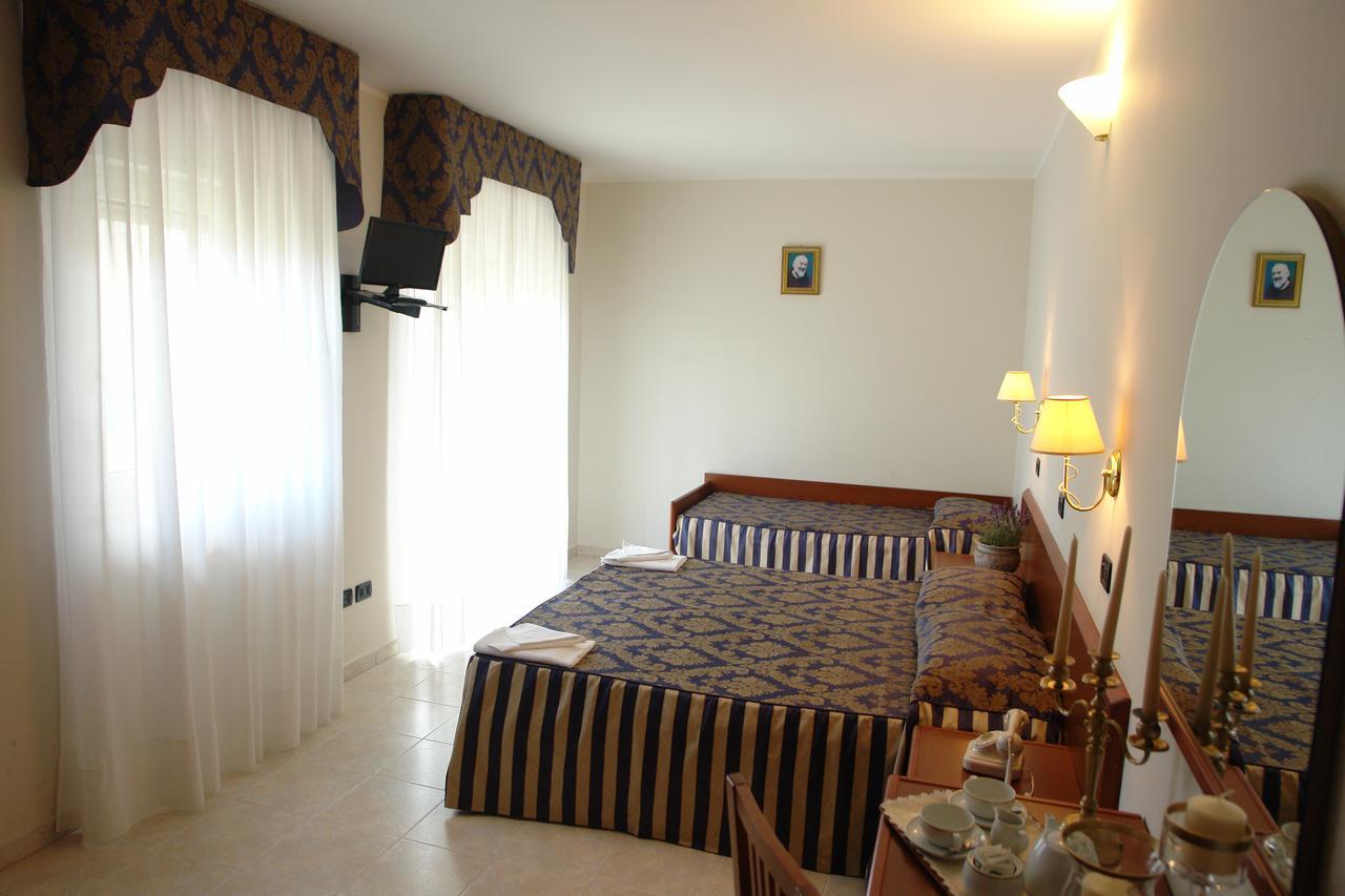 Hotel Di Cosmo San Giovanni Rotondo Eksteriør billede